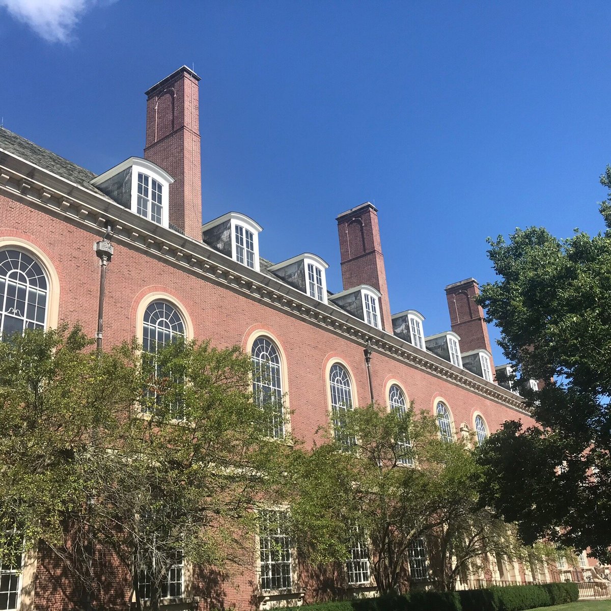 2022-main-library-at-university-of-illinois