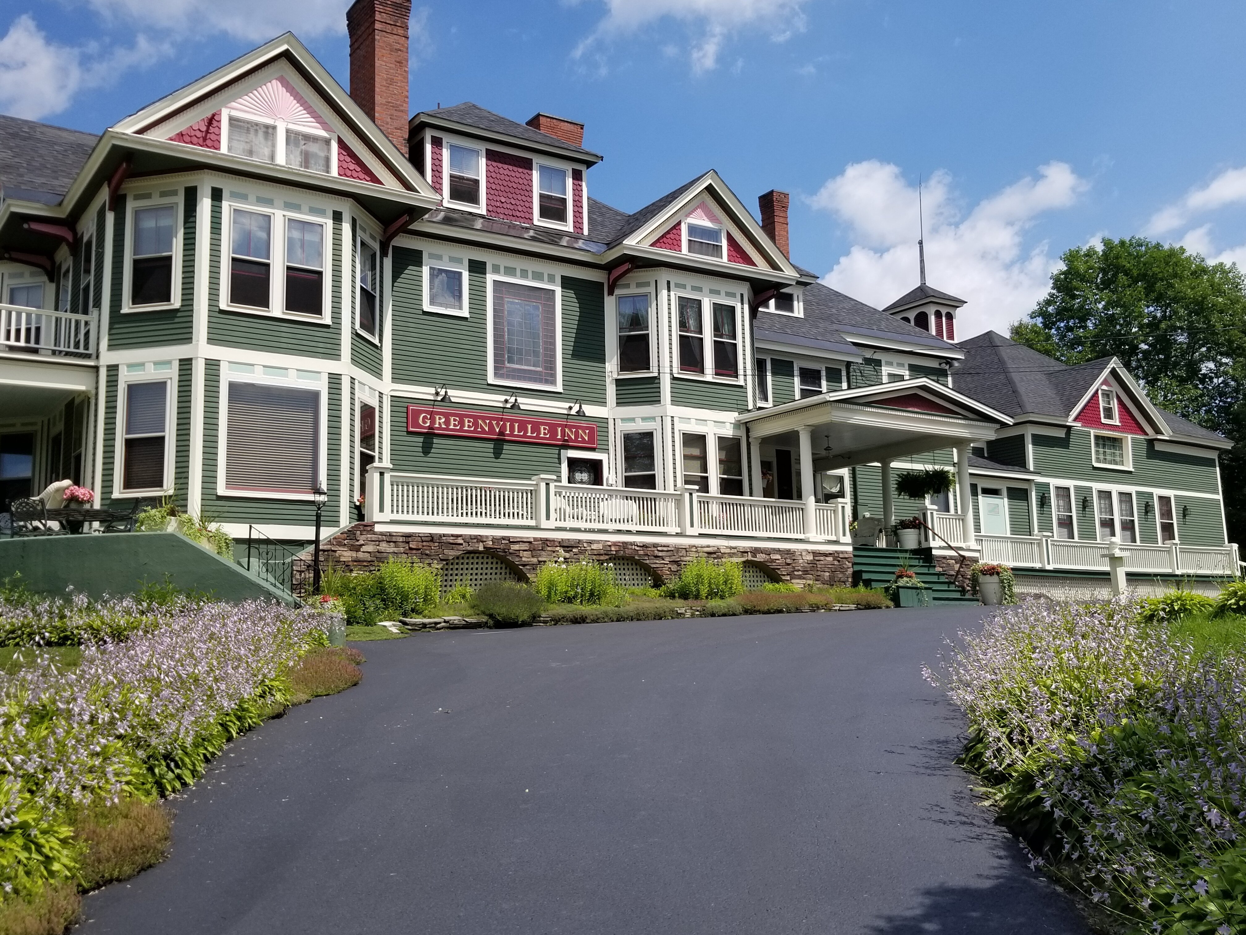 GREENVILLE INN AT MOOSEHEAD LAKE (Maine) - B&B Reviews & Photos ...