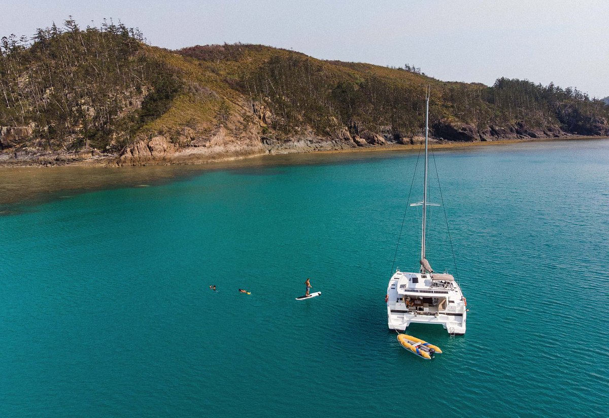 yacht broker airlie beach