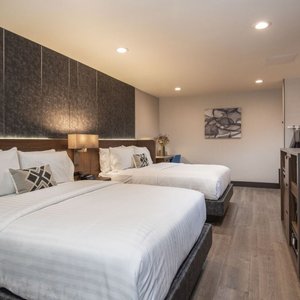 2 Queen Beds - Non Smoking