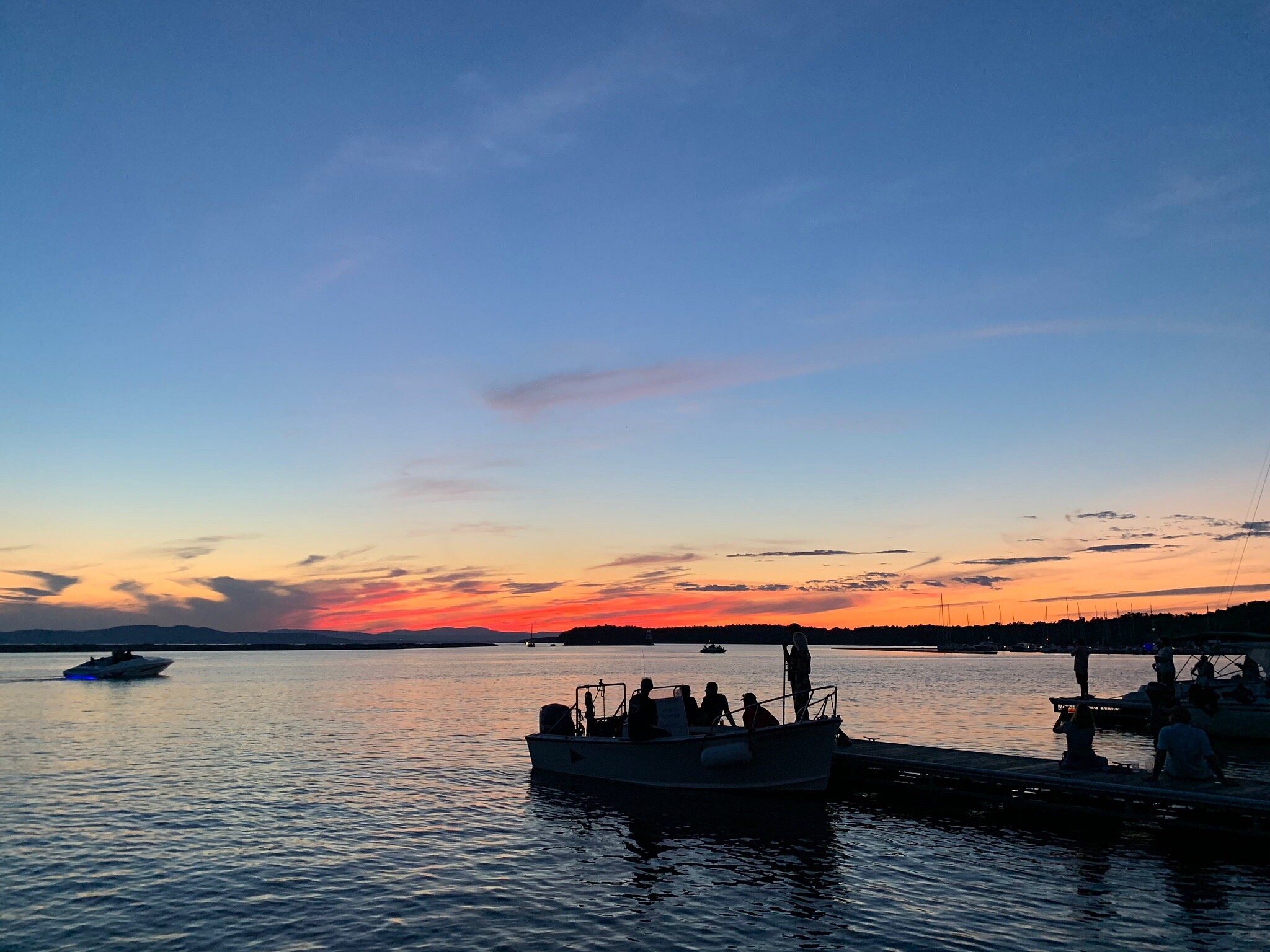 boat cruises burlington