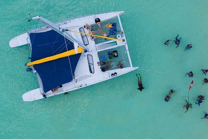 icacos deserted island catamaran & picnic cruise