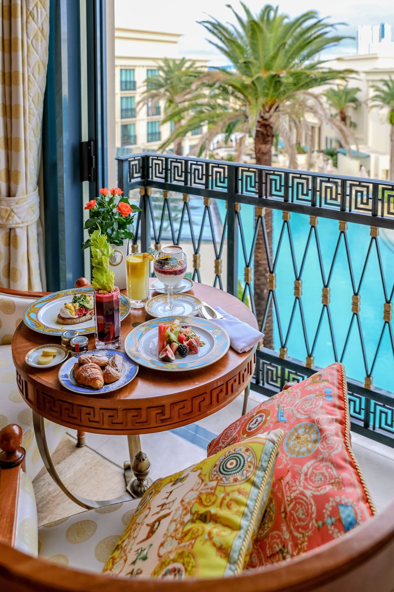 Palazzo on sale versace accommodation