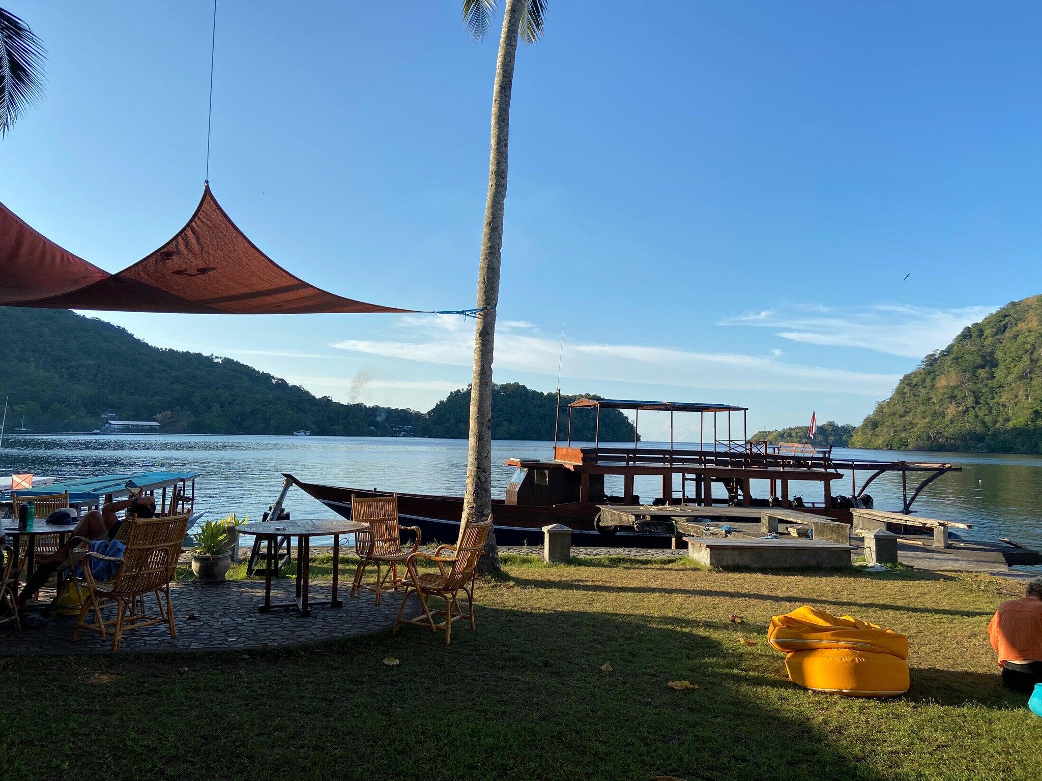 BABA LAGOON (Bandar Neira, Indonesia) - Ulasan & Perbandingan Harga ...