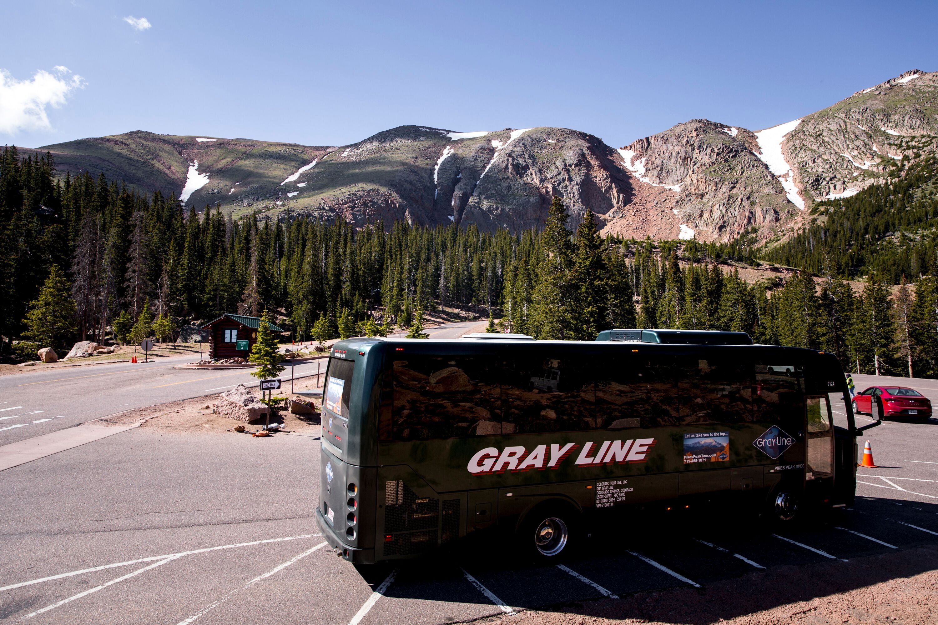 Pikes Peak Tour Depot All You Need To Know BEFORE You Go 2024   Our Bus At Glen Cove 