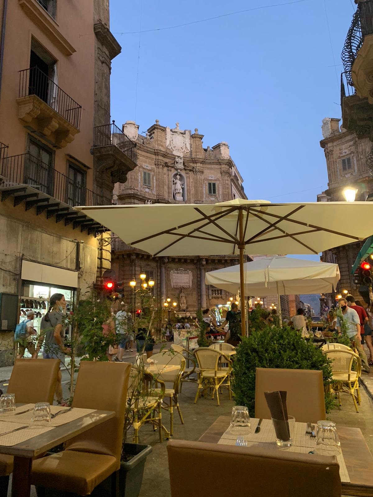 最も  Palermo VILLENA, OSTERIA - Photos Reviews, Restaurant 帽子