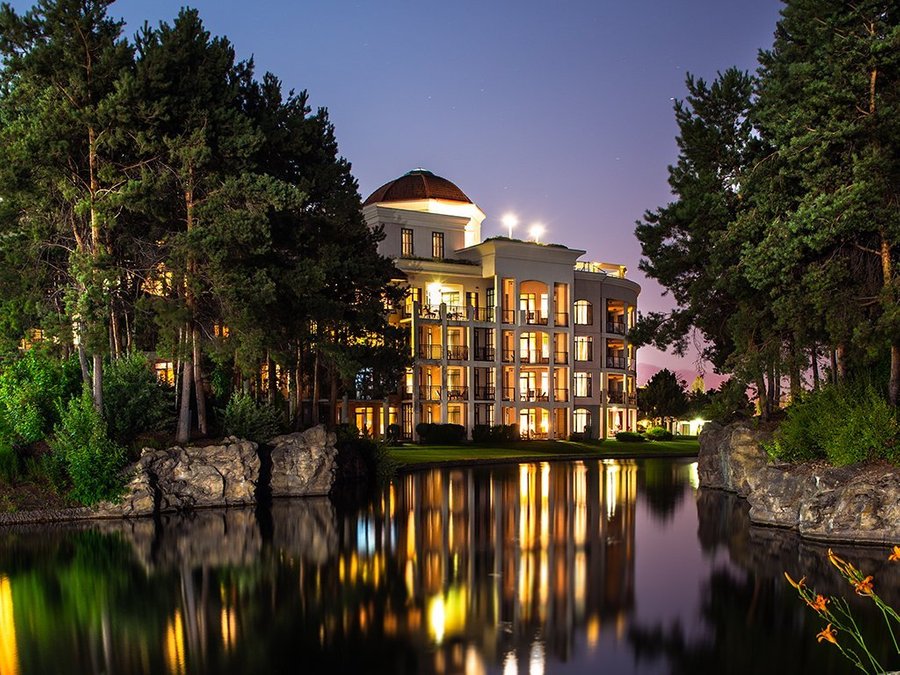 THE ROYAL KELOWNA - BELLSTAR HOTELS & RESORTS $158 ($̶2̶6̶3̶) - Updated 2021 Prices & Hotel