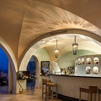 Lounge Bar