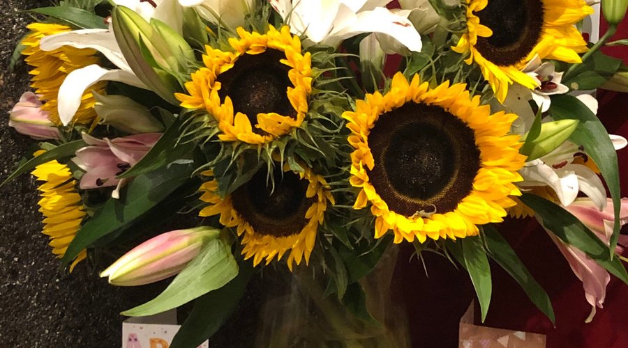 Lovely fresh flowers in Amores