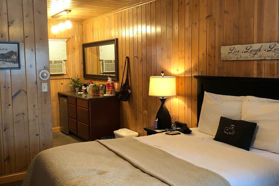 HARNEY PEAK INN - Prices & B&B Reviews (Hill City, SD)