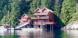 Discovery Islands Lodge in Quadra Island