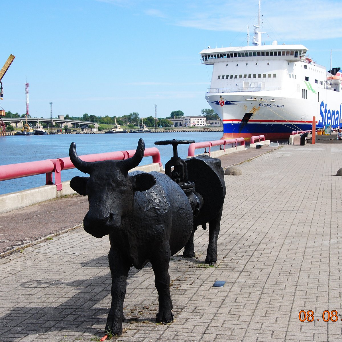 Sculpture cow, Вентспилс: лучшие советы перед посещением - Tripadvisor