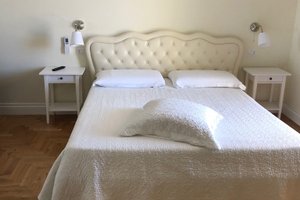 Room & Suite