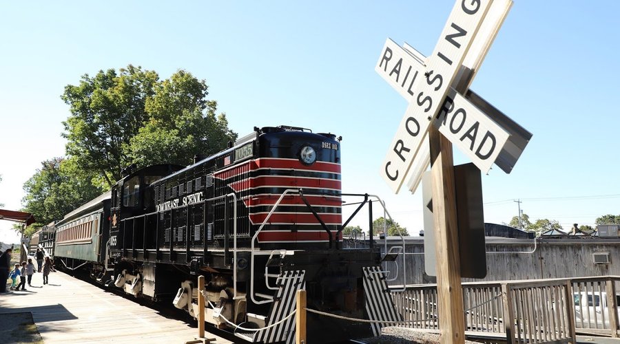 Come ride the train!