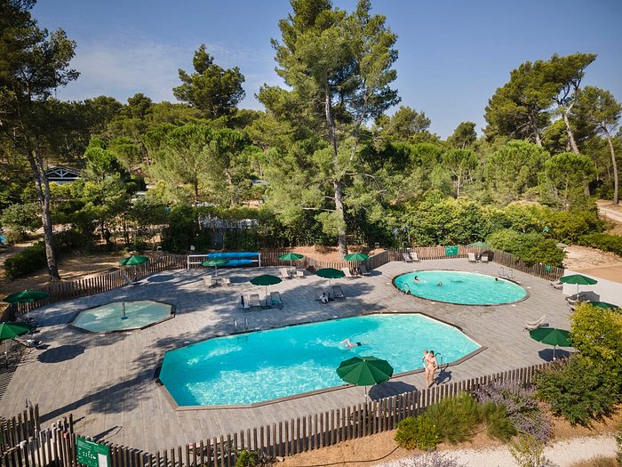 Camping Huttopia Fontvieille - Provence Camping Huttopia Fontvieille - Provence