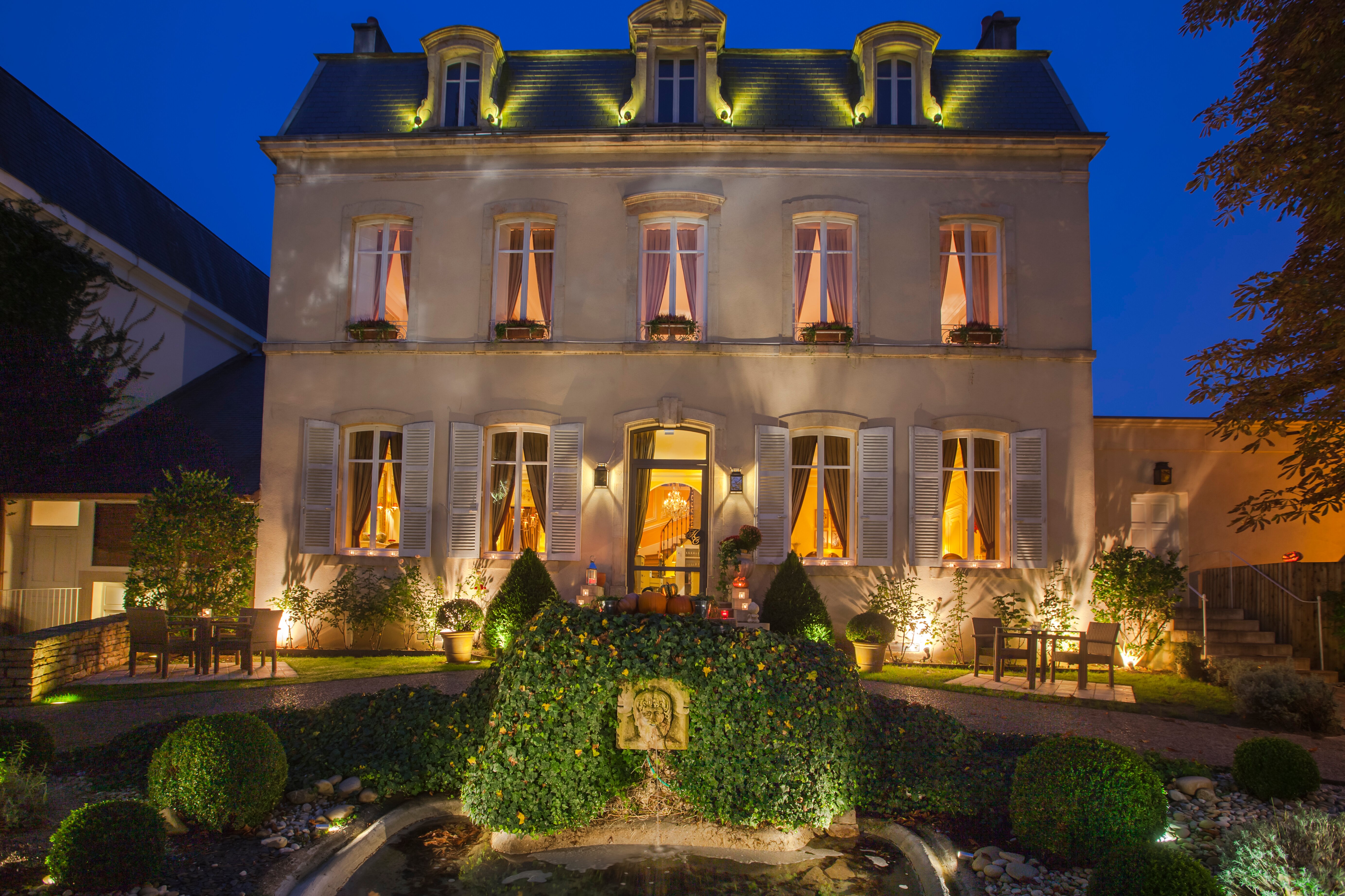 HOSTELLERIE CEDRE & SPA BEAUNE - Updated 2020 Prices, Hotel Reviews ...