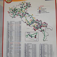pannello all'ingresso nell'area di servizio