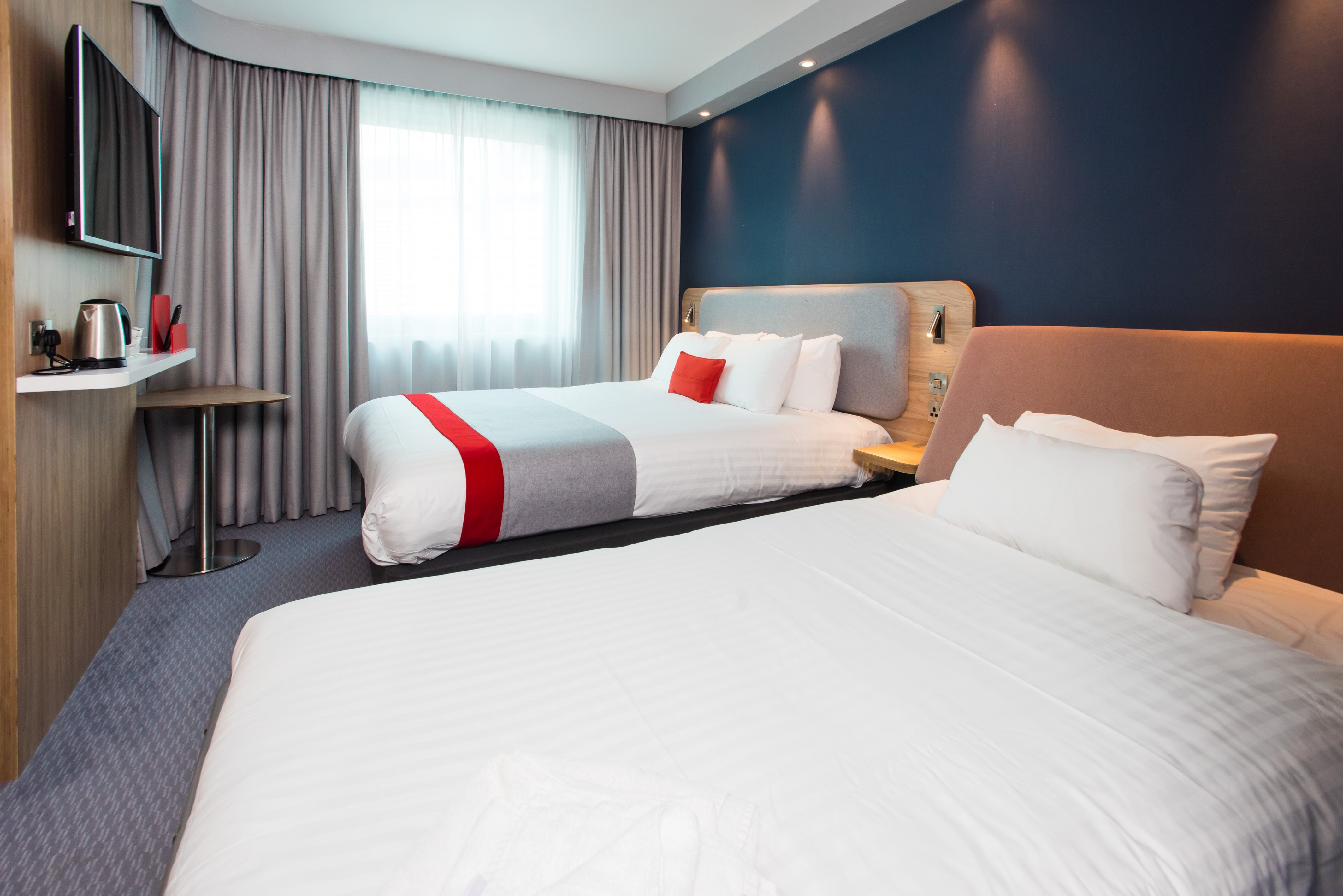 HOLIDAY INN EXPRESS LEEDS CITY CENTRE ARMOURIES AN IHG HOTEL   Holiday Inn Express Leeds 