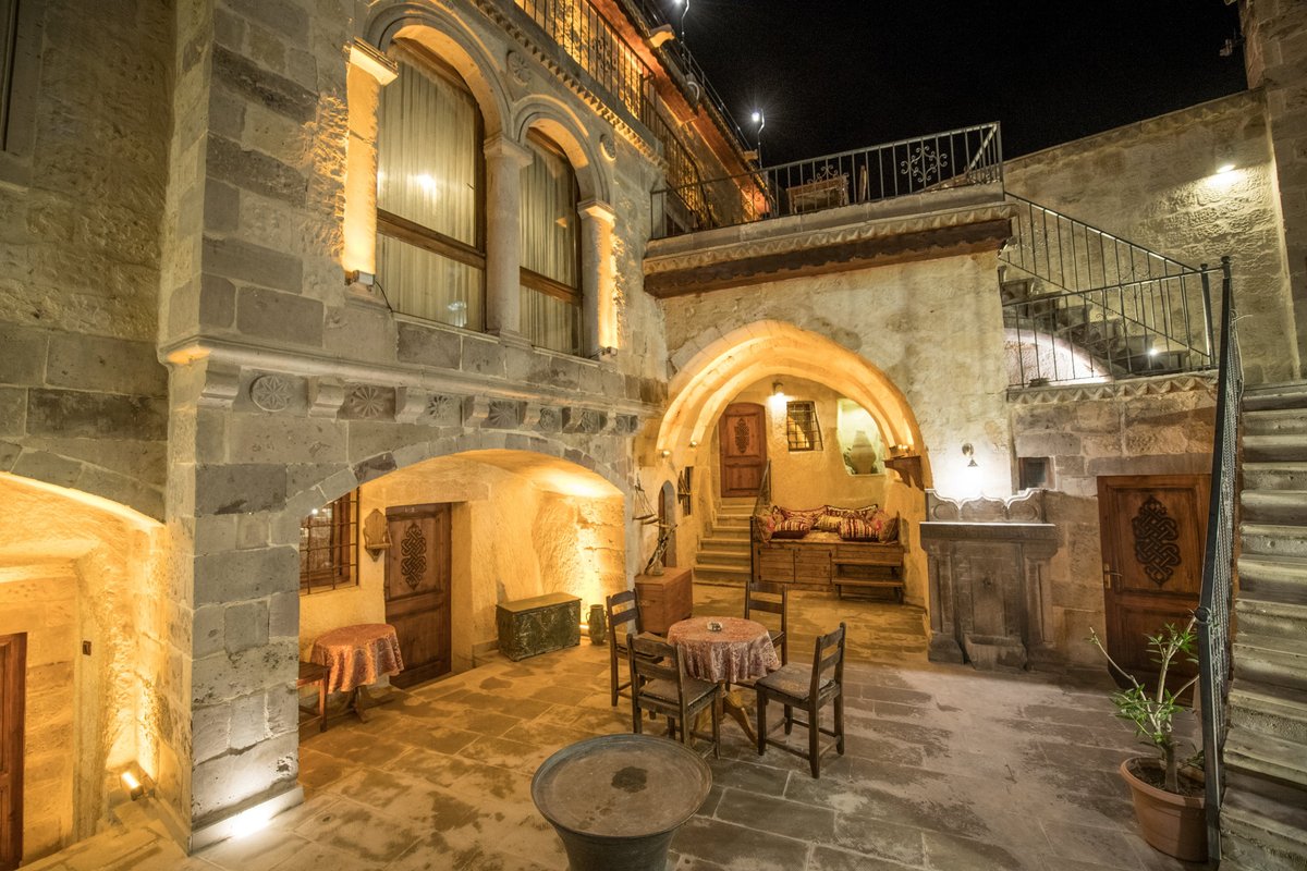 Mithra Cave Hotel