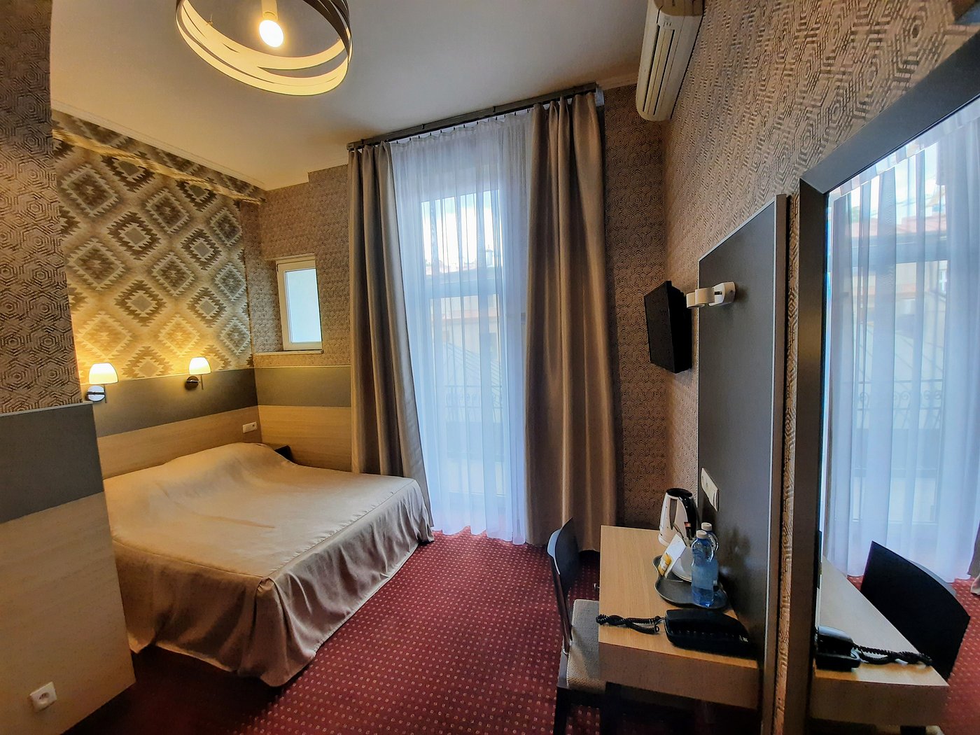 HOTEL KAZIMIERZ - UPDATED 2024 Reviews & Price Comparison (Krakow ...