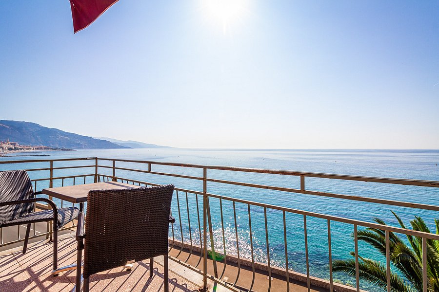 BEST WESTERN PLUS HOTEL PRINCE DE GALLES (Menton, Francia): Prezzi 2021