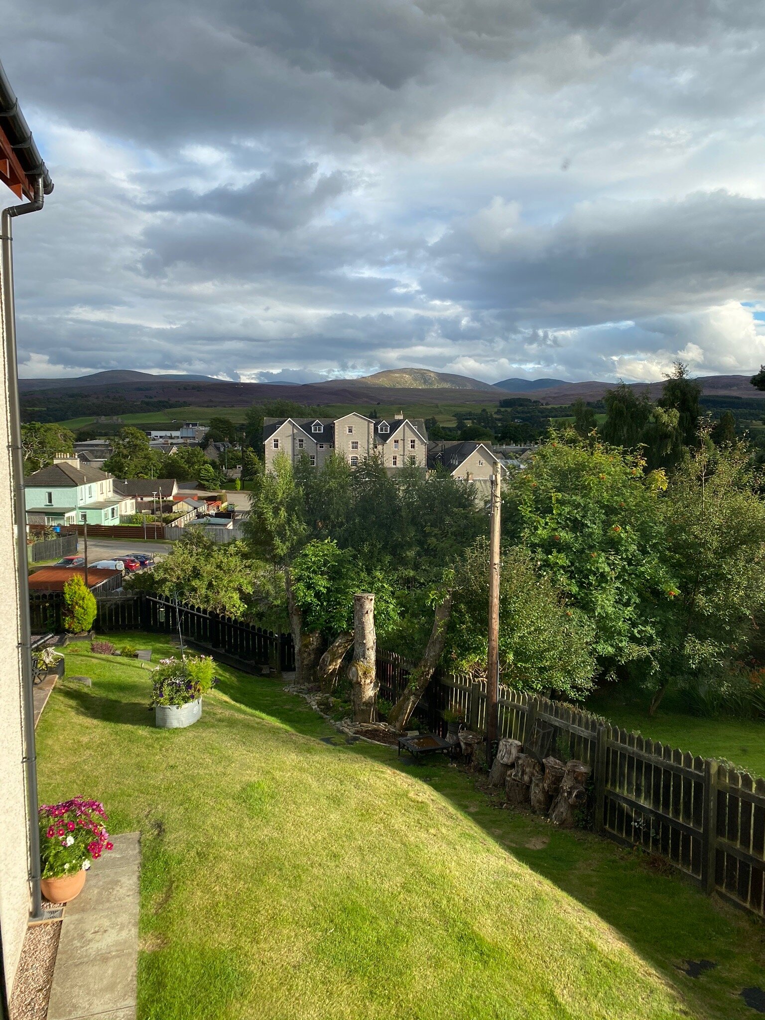 SUTHERLANDS GUEST HOUSE - Updated 2024 Prices & Reviews (Kingussie ...