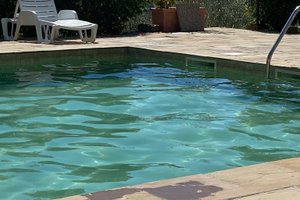 Pool & Beach