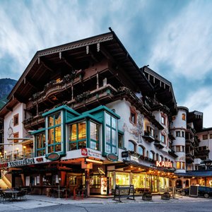 Im hauseigenen Intersport-Shop finden Sie alles, was Sie für Ihren aktiven Urlaub benötigen