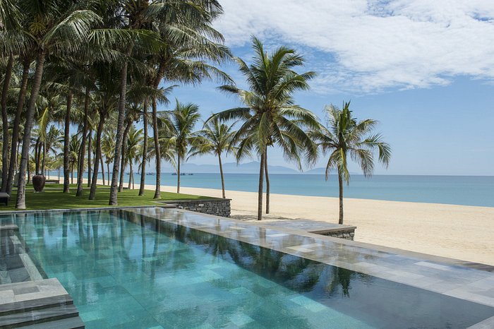 Four Seasons Resort Hoi An (The Nam Hai) Pool Pictures & Reviews -  Tripadvisor