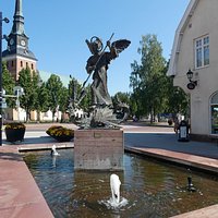 Statyn ''S:t Mikael och Draken'' i Mora