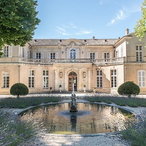 Entrée du Château. Cour d'honneur