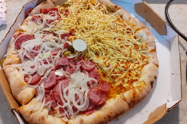 Uma pizzaria que terceiriza a massa! – Foto de Pizza Place, Bertioga -  Tripadvisor