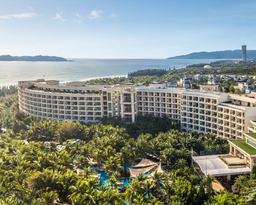 Good staff, isolated location - Review of Shangri-La's Sanya Resort ...