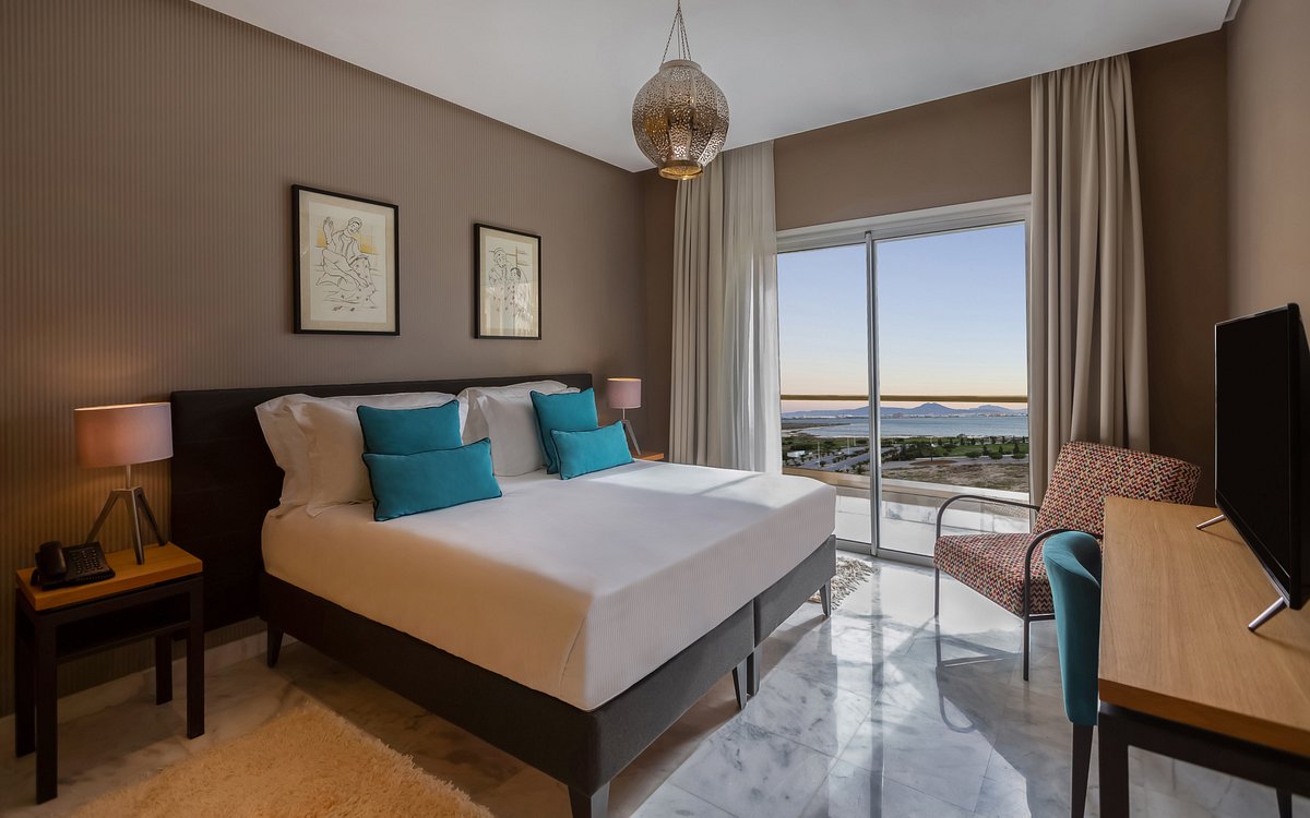 ‪Adam Hotel Suites‬، فندق في تونس