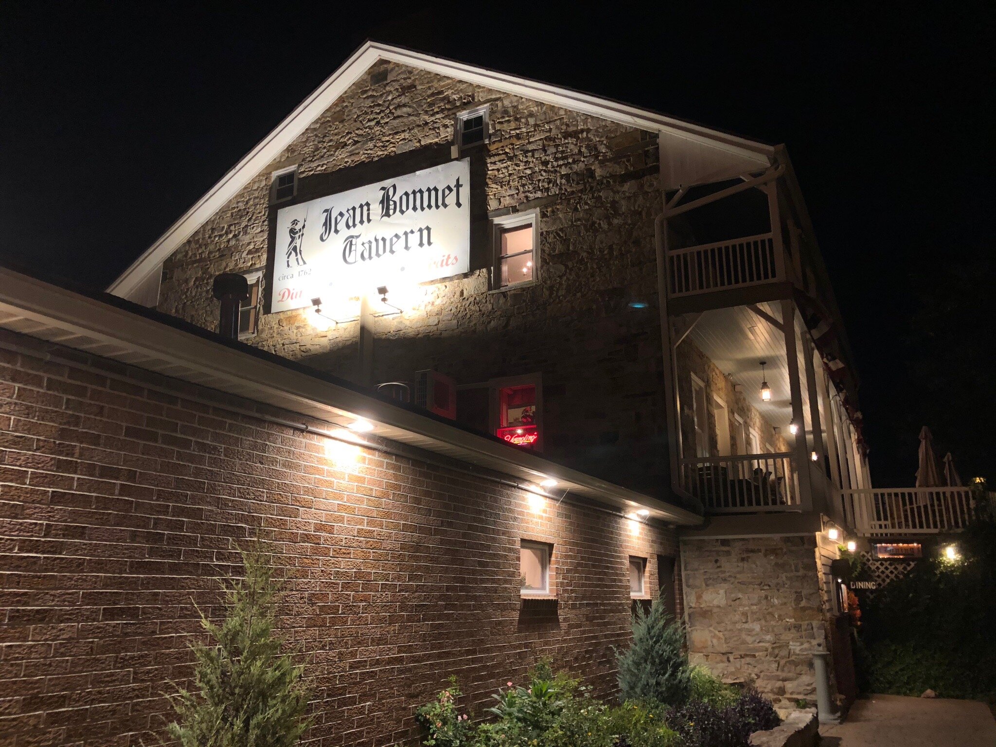 JEAN BONNET TAVERN B & B - Reviews, Photos