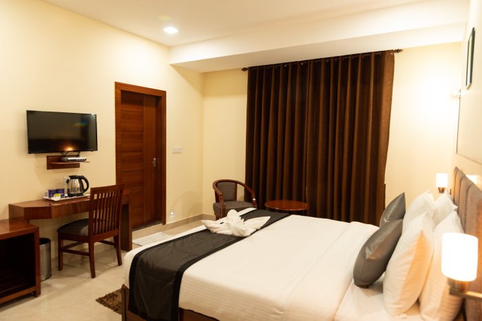 HOTEL BALLERINA - Prices & Reviews (Tinsukia, Assam)