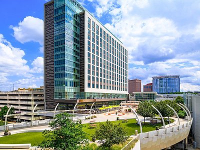 Entrance from Curb Side Tysons Galleria - Picture of The Cheesecake Factory,  McLean - Tripadvisor