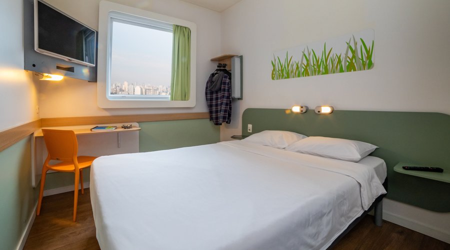 Quarto Standard com 1 cama de casal
