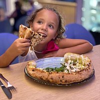 La ludoteca e la pizza di Napoli Nel Cuore rendono felici i bambini 🥰