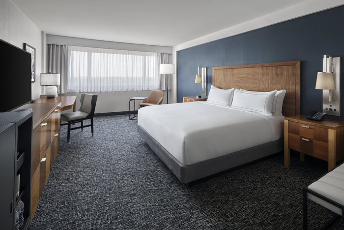 the Alloy King of Prussia - a DoubleTree by Hilton Rooms: Pictures