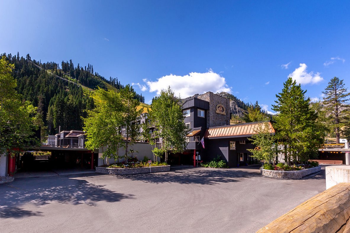 Red Wolf Lodge At Olympic Valley, hôtel à Californie