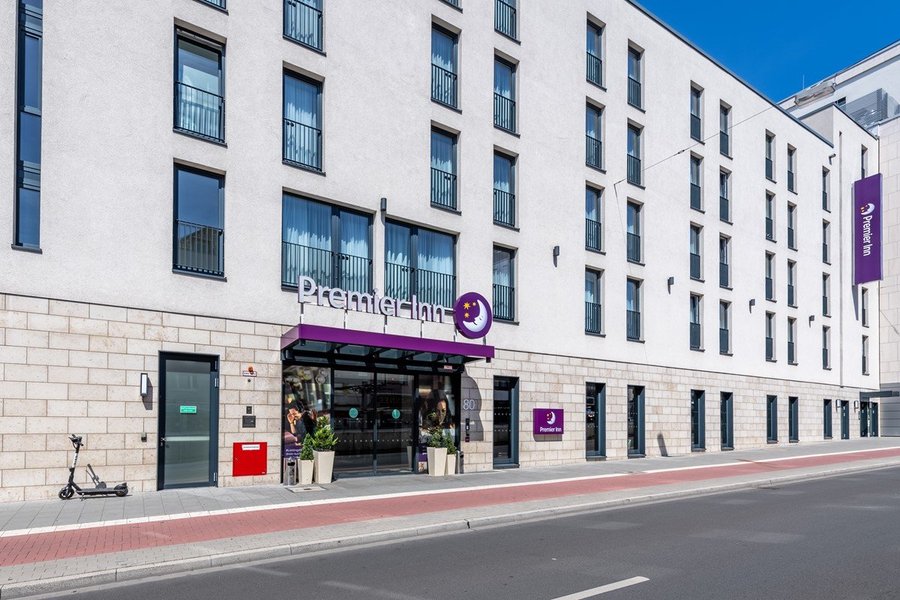 PREMIER INN DUESSELDORF CITY CENTRE HOTEL: UPDATED 2020 Reviews, Price