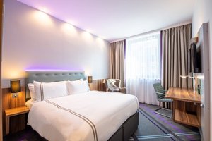Room & Suite