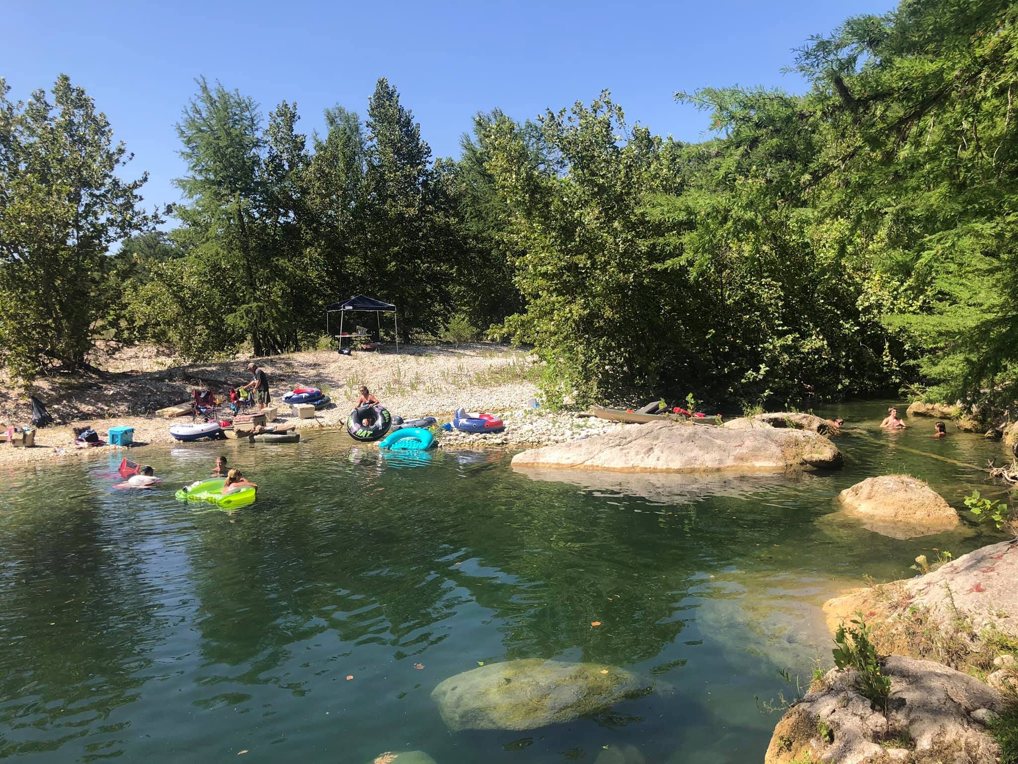 Frio river deals camping