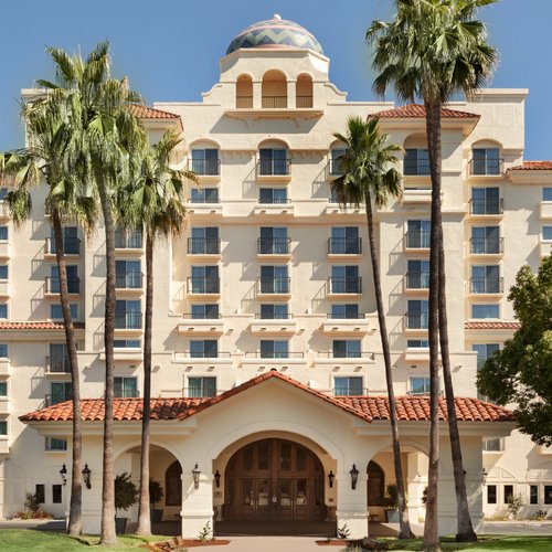 Embassy Suites by Hilton Orlando - Lake Buena Vista Resort