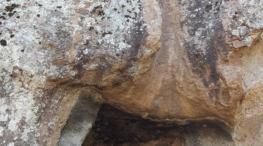 Necropoli interessantissima, peccato che sia abbandonata, meriterebbe un maggiore cura. vale comunque la pena di andarci a vederla.