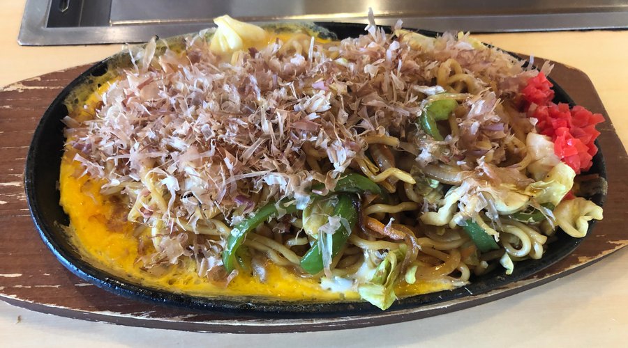 美味しい焼きそば。鉄板！