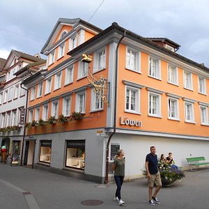 Das Hotel ist mitten im Dorf Appenzell
