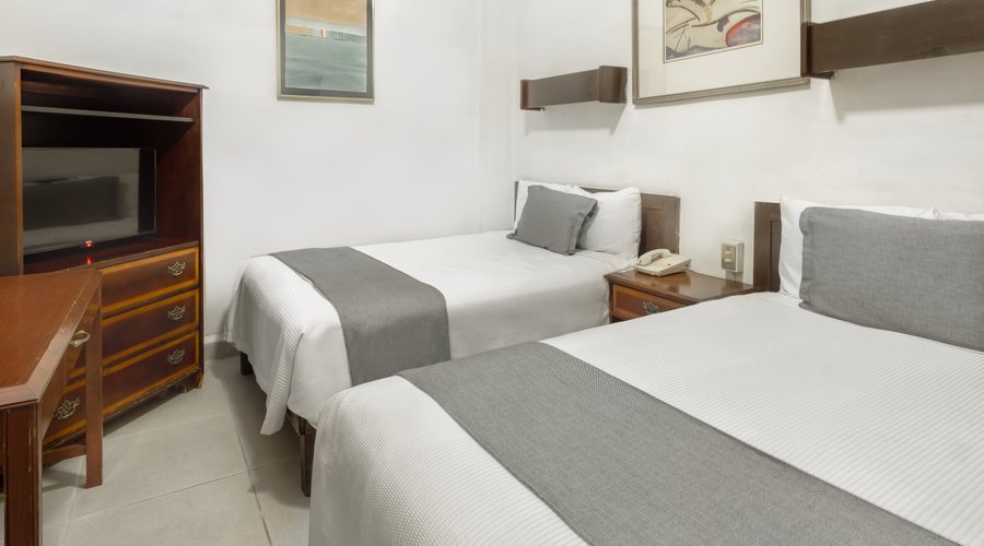 Room  Two doble beds