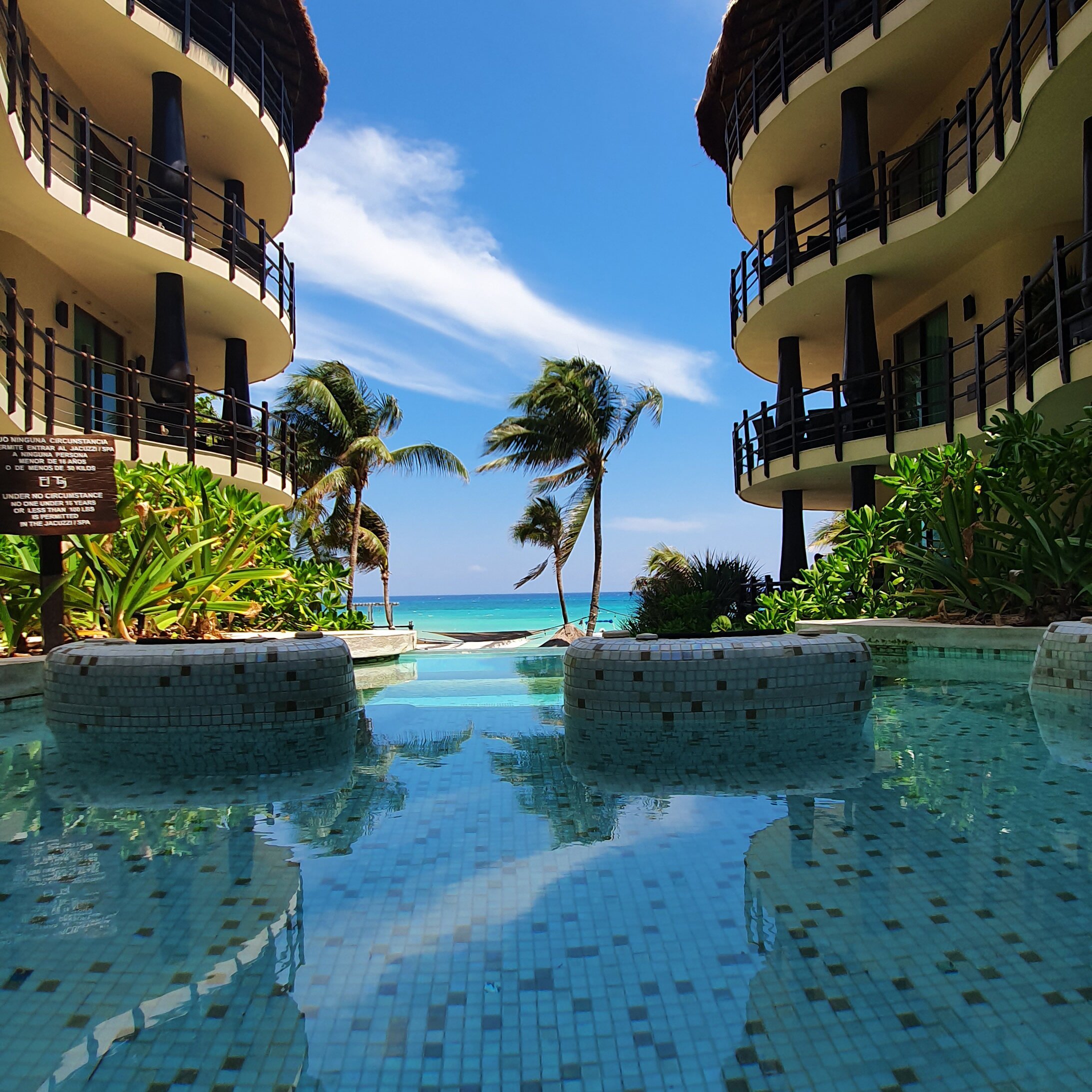 EL TAJ OCEANFRONT & BEACHSIDE CONDOS HOTEL (Playa Del Carmen, Messico ...